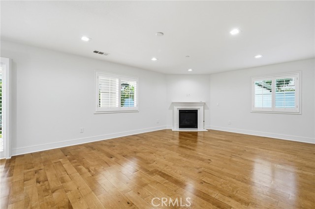 Detail Gallery Image 7 of 35 For 317 Rochester, Costa Mesa,  CA 92627 - 7 Beds | 6/1 Baths