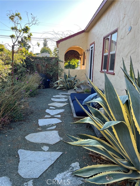 664 Toro Street, San Luis Obispo CA: https://media.crmls.org/medias/beb8c8ec-ba1c-4039-ad1d-1a8caf524522.jpg