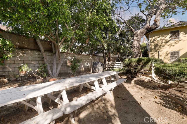 Detail Gallery Image 24 of 25 For 527 E Maple, Glendale,  CA 91205 - 2 Beds | 1 Baths