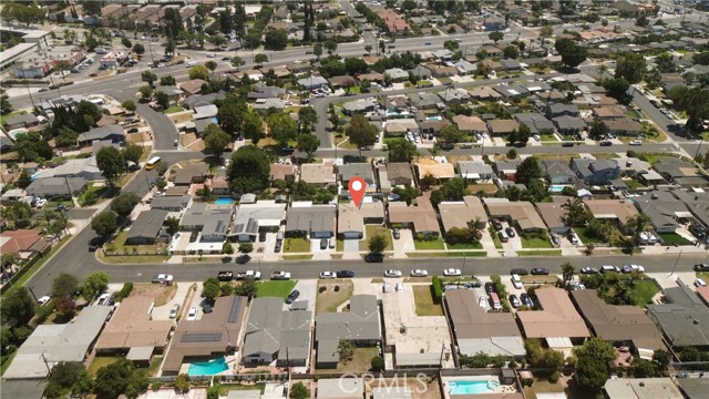 8326 Sanger Avenue, Whittier CA: https://media.crmls.org/medias/beb8e758-29d6-4ed1-a95c-8b72fd7bad6e.jpg