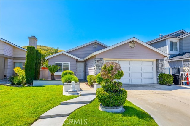 14131 Long View Drive, Fontana, California 92337, 3 Bedrooms Bedrooms, ,2 BathroomsBathrooms,Single Family Residence,For Sale,Long View,IV24063189