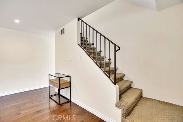 Detail Gallery Image 23 of 39 For 454 Mount Carmel Dr, Claremont,  CA 91711 - 4 Beds | 2/1 Baths