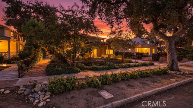 537 Cypress photo 2