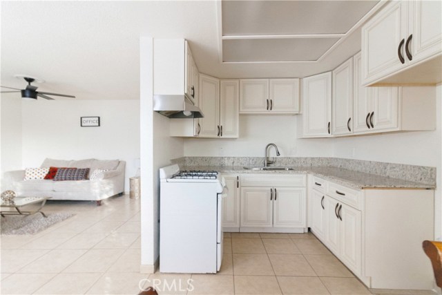 Detail Gallery Image 11 of 49 For 17425 Arrow Bld #10,  Fontana,  CA 92335 - 2 Beds | 1 Baths