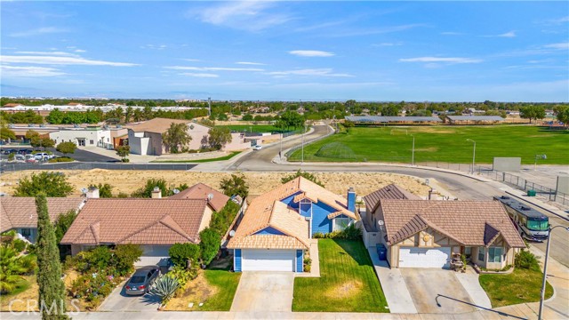 Image 3 for 4949 Essex Dr, Palmdale, CA 93552