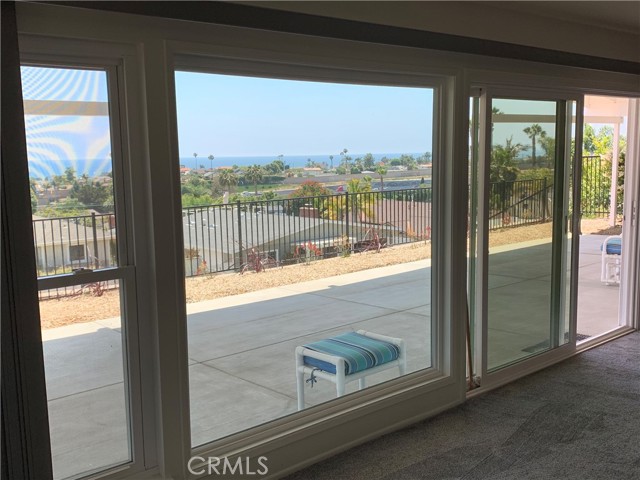 4103 Calle Mayo, San Clemente CA: https://media.crmls.org/medias/bebea863-6b0c-4ddb-869d-01ff8bad75ea.jpg