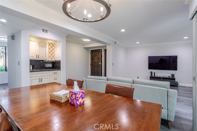 Detail Gallery Image 10 of 31 For 236 N Louise St #104,  Glendale,  CA 91206 - 2 Beds | 2 Baths