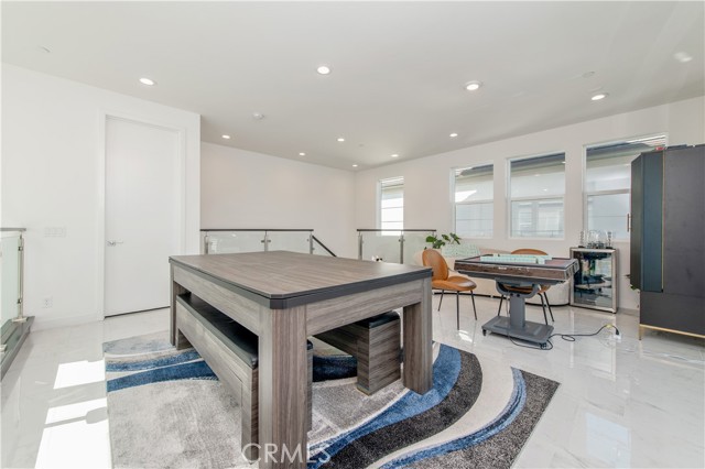 Detail Gallery Image 30 of 39 For 131 Reyes Alley, Lake Forest,  CA 92630 - 5 Beds | 4 Baths