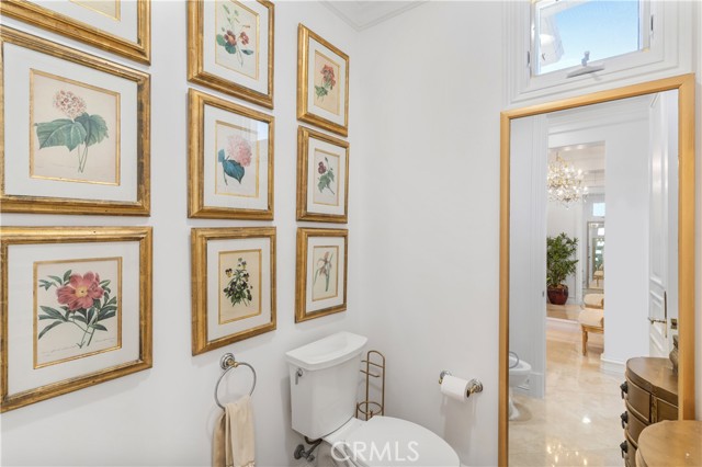 7 Vista Luci, Newport Coast CA: https://media.crmls.org/medias/bebf8561-e4bc-436c-9a77-b9596a9b2b40.jpg