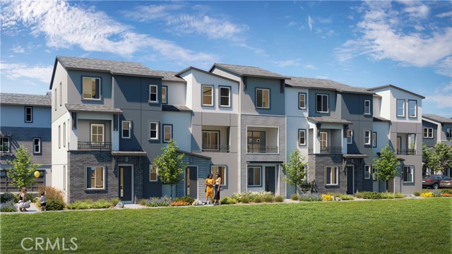 945 Angelene Road, Covina CA: https://media.crmls.org/medias/bebfa2e0-1fec-480f-8d3d-df4e6a109948.jpg