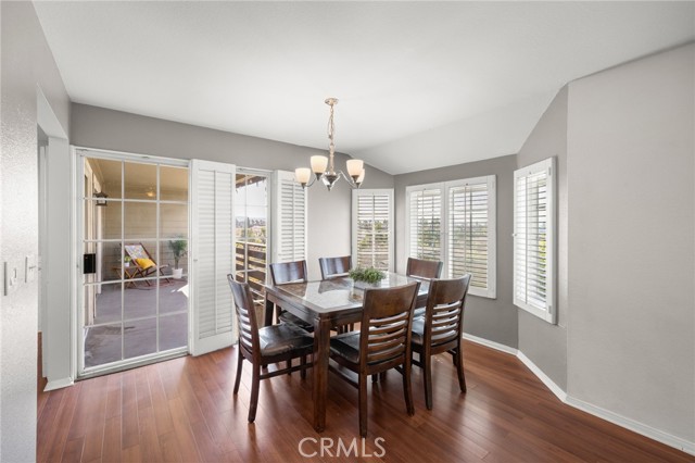 Detail Gallery Image 7 of 39 For 1053 Lakeview, Azusa,  CA 91702 - 2 Beds | 2 Baths