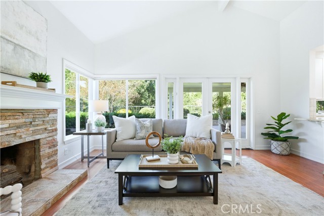 Detail Gallery Image 6 of 42 For 6371 Country Club Dr, La Verne,  CA 91750 - 3 Beds | 2 Baths