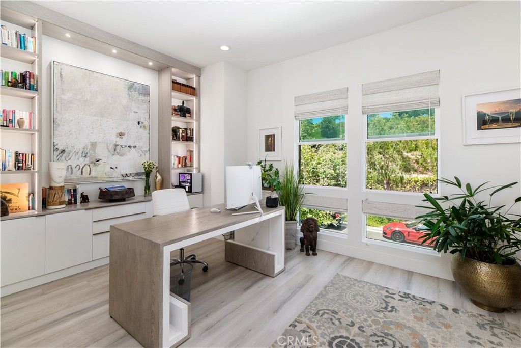 MLS #OC25256638 image #29