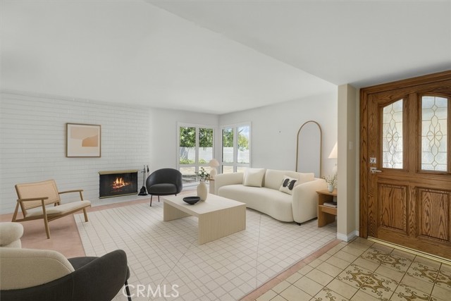 54 Encanto Drive, Rolling Hills Estates CA: https://media.crmls.org/medias/bec321c1-3273-4a47-8336-400b873c3090.jpg