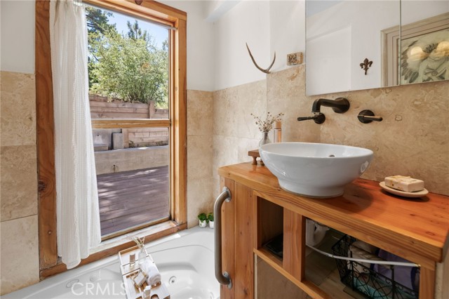 Detail Gallery Image 21 of 36 For 865 Villa Grove Ave, Big Bear Lake,  CA 92315 - 2 Beds | 1 Baths