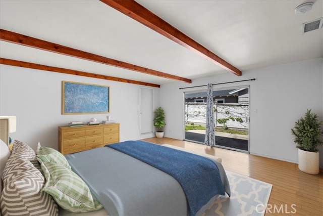 Detail Gallery Image 10 of 67 For 716 33rd St, Manhattan Beach,  CA 90266 - 4 Beds | 2 Baths