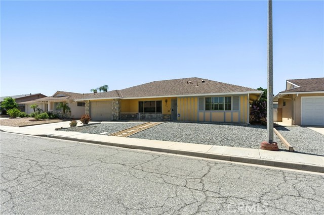 Detail Gallery Image 3 of 29 For 1181 Sandlewood Drive, Hemet,  CA 92543 - 2 Beds | 2 Baths