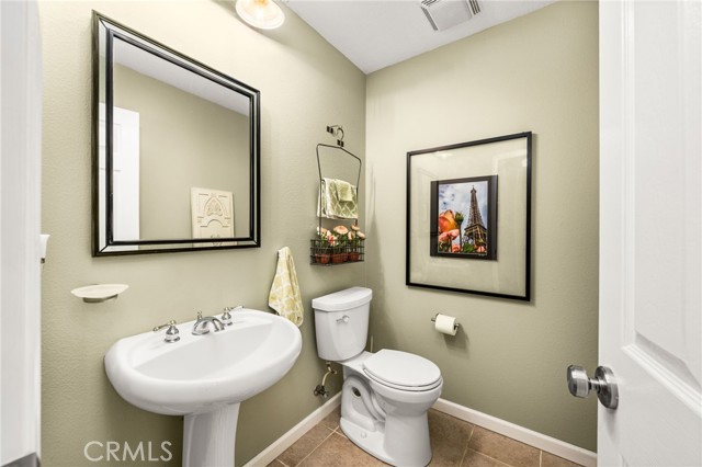Detail Gallery Image 24 of 75 For 13939 Guidera Dr, Rancho Cucamonga,  CA 91739 - 5 Beds | 3/1 Baths