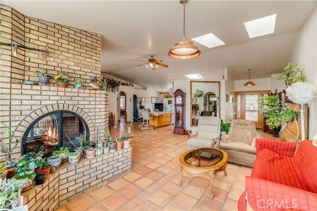 585 Via Mira Valle, Nipomo CA: https://media.crmls.org/medias/bec4e479-c09d-498e-aca9-51e3902cac6b.jpg