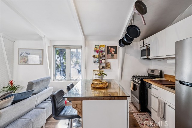 2 Bed Home for Sale in Los Angeles, California