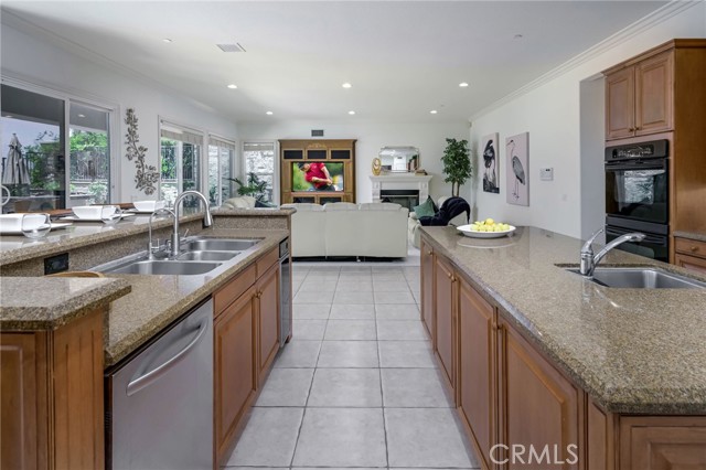 17265 BLUE SPRUCE Lane, Yorba Linda CA: https://media.crmls.org/medias/bec5e558-d455-4922-8f90-b9d0af056108.jpg