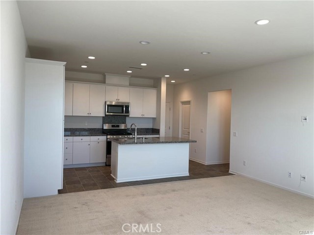 Detail Gallery Image 4 of 13 For 8324 Spirit St, Chino,  CA 91708 - 3 Beds | 2/1 Baths