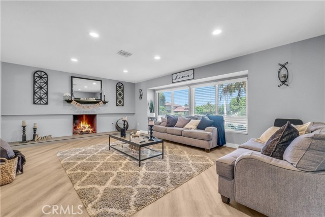 5991 Rogers Lane, San Bernardino CA: https://media.crmls.org/medias/bec6e9d1-0f92-4571-875b-55e7c1b6588a.jpg