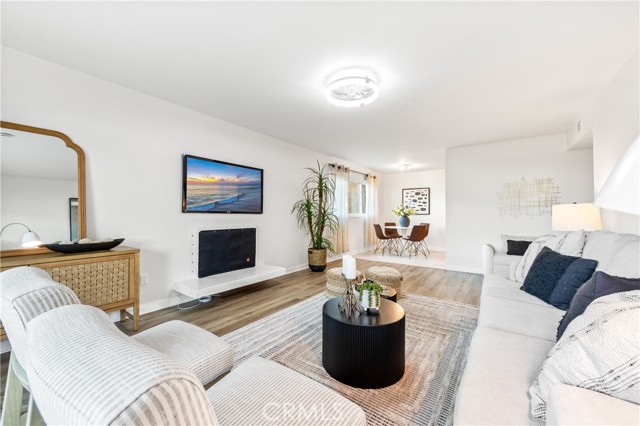 Image 56 of 62 For 6600 Warner  241