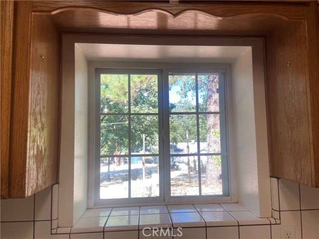 5615 Silver Strand Fall, Mariposa CA: https://media.crmls.org/medias/bec887ce-4493-48e2-940e-ac7b94d63034.jpg