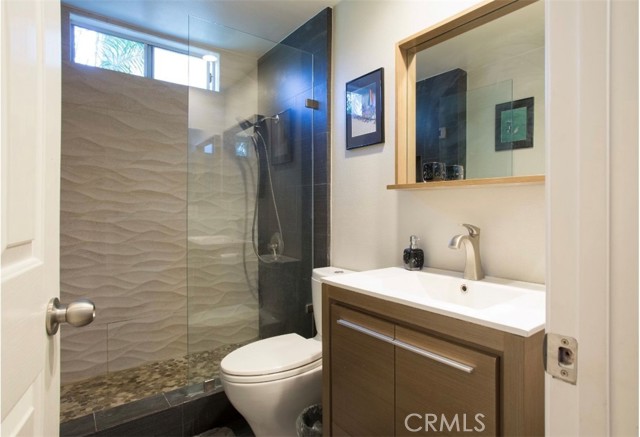 Detail Gallery Image 9 of 20 For 2123 Yacht Yankee, Newport Beach,  CA 92660 - 4 Beds | 3 Baths