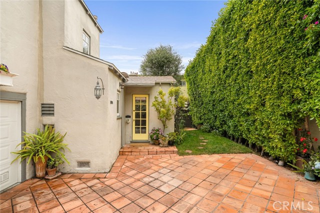 Front Image Thumbnail for CRPW26088102