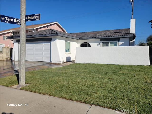 Image 2 for 5102 Meadow Wood Ave, Lakewood, CA 90712