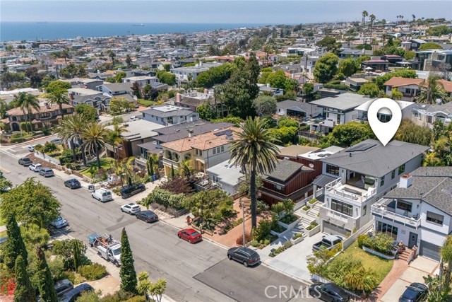 Detail Gallery Image 2 of 31 For 931 Duncan Ave, Manhattan Beach,  CA 90266 - 6 Beds | 5/2 Baths
