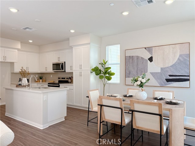 Detail Gallery Image 6 of 18 For 1439 Prairie Rose Lane, Upland,  CA 91786 - 3 Beds | 2/1 Baths