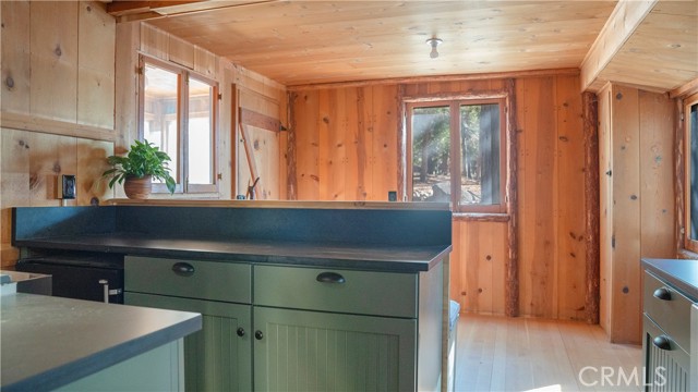 Detail Gallery Image 31 of 48 For 25201 Fern Valley Rd, Idyllwild,  CA 92549 - 1 Beds | 1 Baths