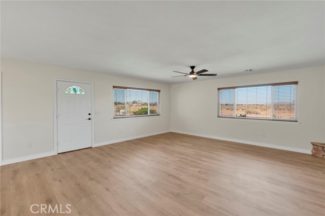 Detail Gallery Image 6 of 43 For 14499 Mirada Pl, Apple Valley,  CA 92307 - 4 Beds | 2 Baths