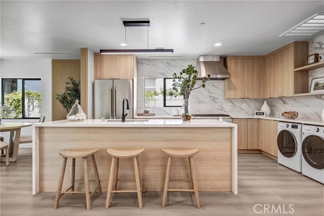 5222 Cedros Avenue, Sherman Oaks CA: https://media.crmls.org/medias/becbf6b3-3c28-4cc1-97d5-b212168e80d5.jpg
