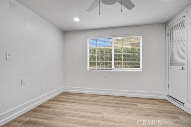 2321 Locust Avenue, Long Beach CA: https://media.crmls.org/medias/becbfbf3-213a-406c-914c-df35e932c613.jpg