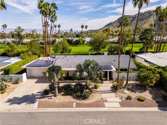 Detail Gallery Image 7 of 72 For 2736 S Camino Real, Palm Springs,  CA 92264 - 4 Beds | 3 Baths