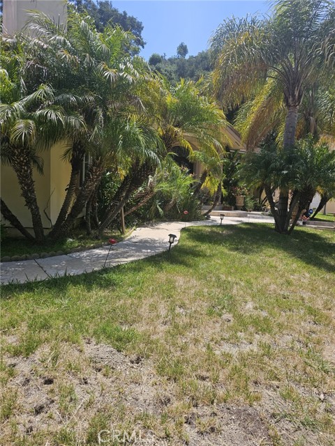3946 Knobhill Drive, Sherman Oaks CA: https://media.crmls.org/medias/becd77ca-19ed-4cc2-ad13-81a0a6b80035.jpg