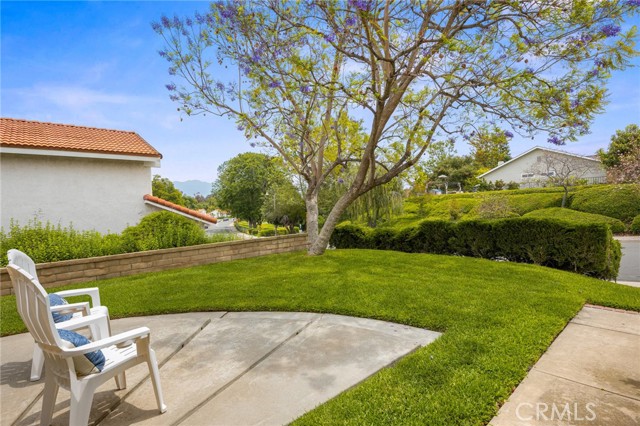 23291 Via Gaudix, Mission Viejo CA: https://media.crmls.org/medias/becdd08d-e4dd-4ba8-8806-39377fe59f80.jpg