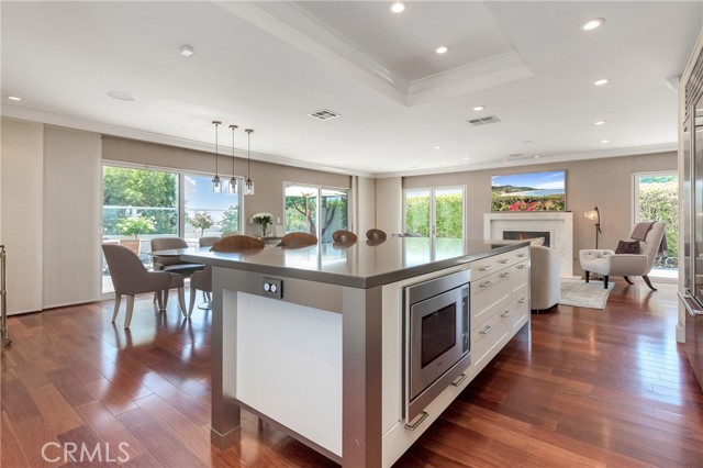 Detail Gallery Image 10 of 27 For 2897 Chateau Way, Laguna Beach,  CA 92651 - 3 Beds | 2 Baths