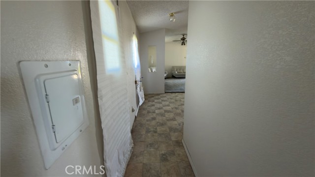 Image 50 of 53 For 18420 Decker