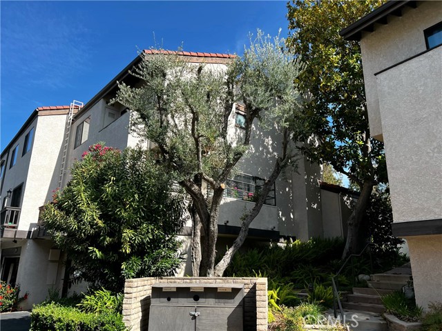 Detail Gallery Image 1 of 1 For 21730 Marylee Street #38,  Woodland Hills,  CA 91367-4806 - 3 Beds | 2/1 Baths