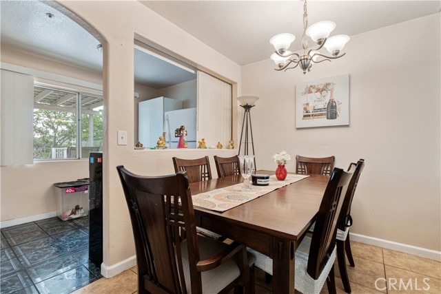 Detail Gallery Image 9 of 48 For 11965 Terra Bella St #17,  Sylmar,  CA 91342 - 3 Beds | 3 Baths
