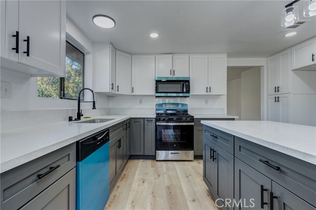 Detail Gallery Image 6 of 48 For 26959 Meridian, Hemet,  CA 92544 - 3 Beds | 2 Baths