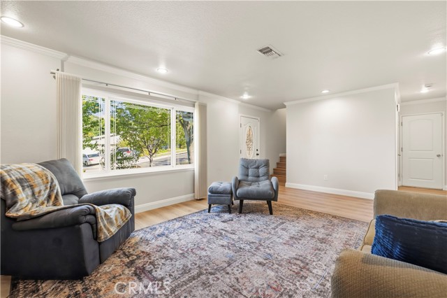 18740 Vicci Street photo 7