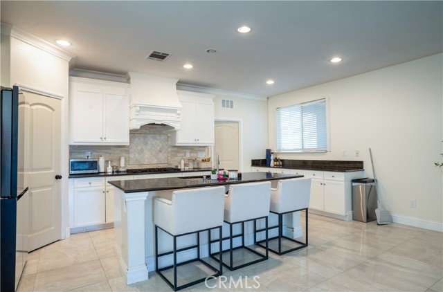 Detail Gallery Image 10 of 23 For 29408 Tremont, Menifee,  CA 92584 - 3 Beds | 2/1 Baths