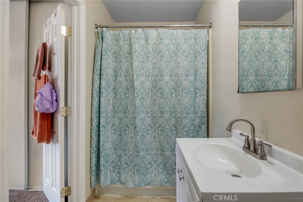 https://media.crmls.org/medias/bed13b04-89f2-4759-ba52-5db289f67ac9.jpg?preset=X-Large