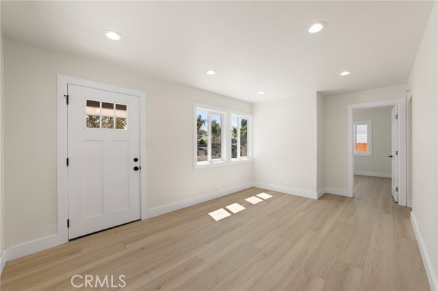 Detail Gallery Image 4 of 27 For 7488 Los Feliz Dr, Highland,  CA 92346 - 2 Beds | 1 Baths